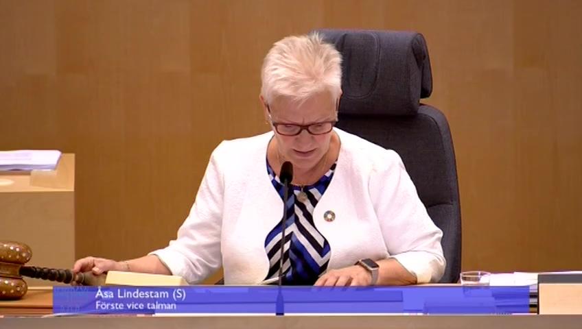 Stillbild från Debatt om förslag, Reglering av mikrosimuleringsmodellen Fasit