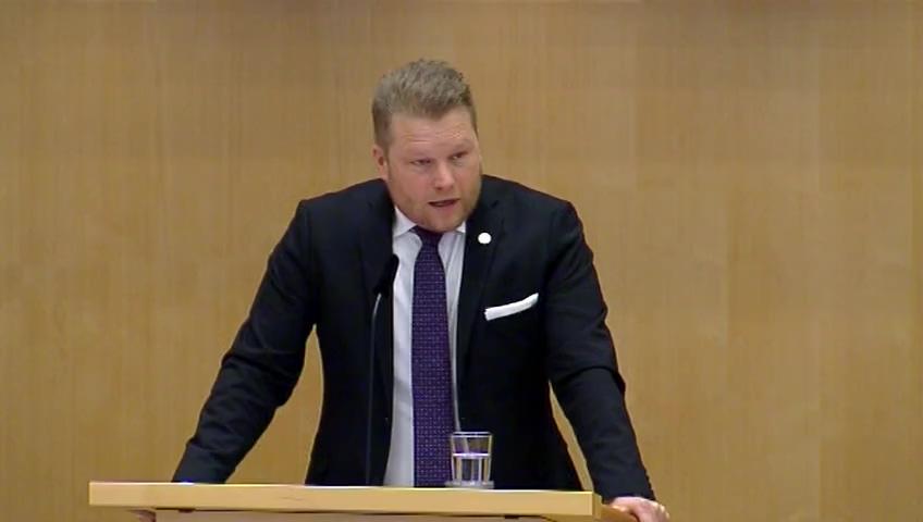 Stillbild från Debatt om förslag, Riksrevisionens rapport om deltagarantal i nya arbetsmarknadspolitiska insatser