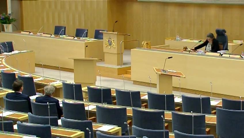 Stillbild från Debatt om förslag, Följdändringar till ny förvaltningslag