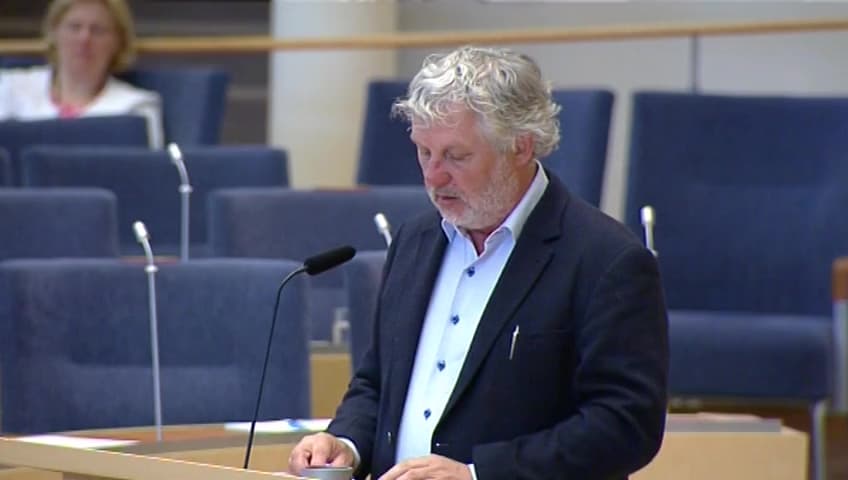 Stillbild från Interpellationsdebatt, Tillfälliga bostäder för nyanlända