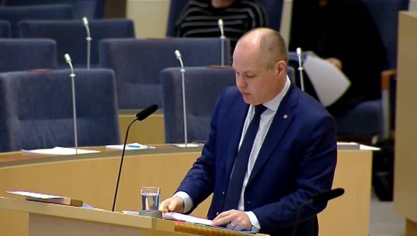 Stillbild från Interpellationsdebatt, En utvärdering av sjöfyllerilagen
