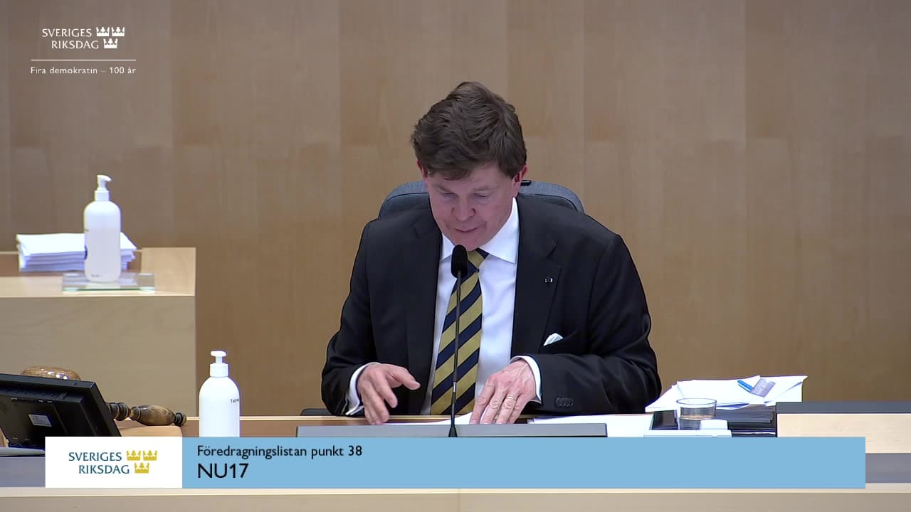 Stillbild från Beslut, Beslut