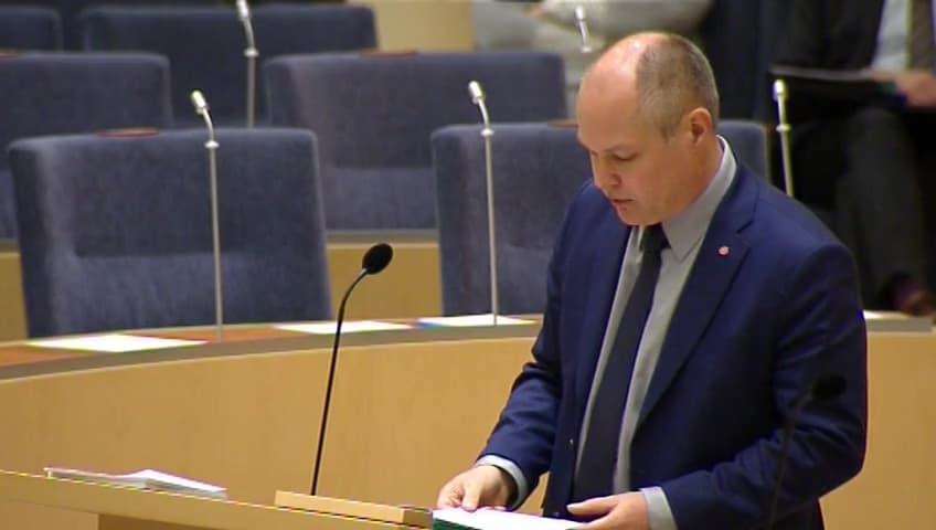 Stillbild från Interpellationsdebatt, Polisens närvaro