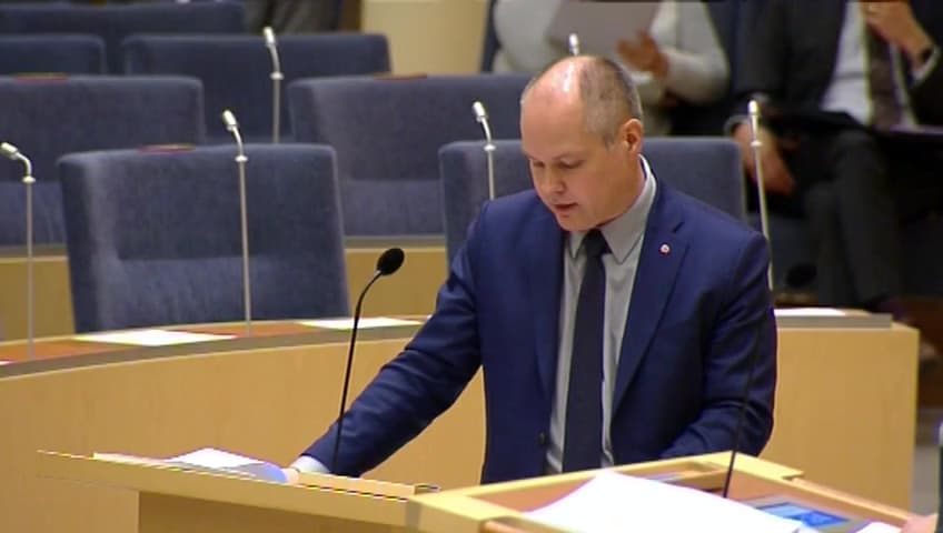 Stillbild från Interpellationsdebatt, Förstärkt vittnesskydd