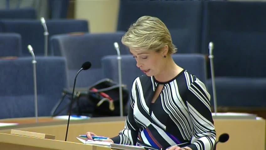 Stillbild från Interpellationsdebatt, Växande vårdköer