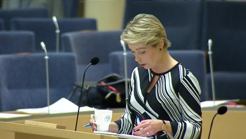 Stillbild från Interpellationsdebatt, Konsumentskydd vid skönhetsbehandlingar