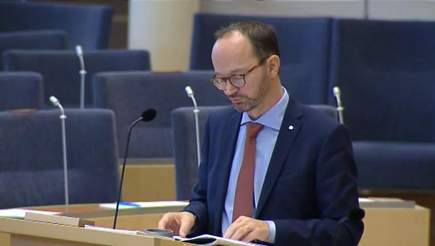 Stillbild från Interpellationsdebatt, Tyngre lastbilar på det svenska vägnätet