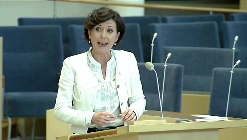 Stillbild från Interpellationsdebatt, Besked om kilometerskatten