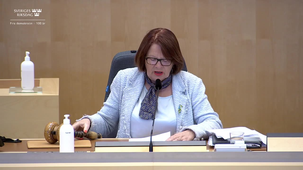 Stillbild från Beslut, Beslut