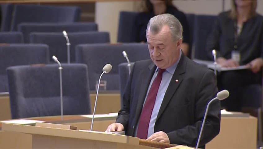 Stillbild från Interpellationsdebatt, Farliga bekämpningsmedel i frukt och grönt