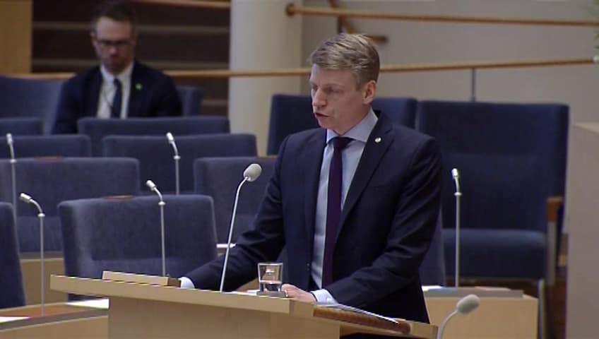 Stillbild från Interpellationsdebatt, Ny anläggning för skyddscentrum i Umeå