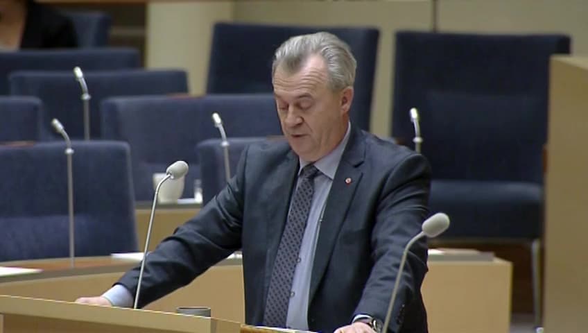 Stillbild från Interpellationsdebatt, Den svenska pälsindustrin