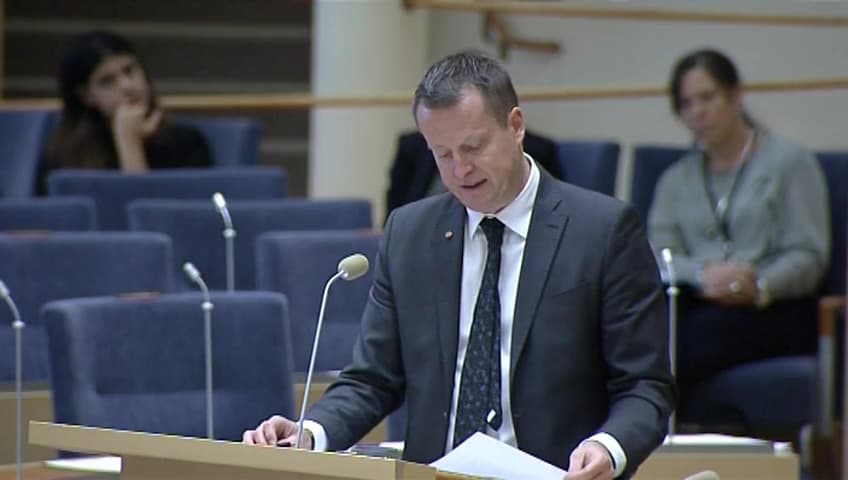 Stillbild från Interpellationsdebatt, Återinförande av beredskapspolis