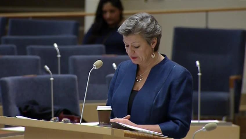 Stillbild från Interpellationsdebatt, Jobb för nyanlända