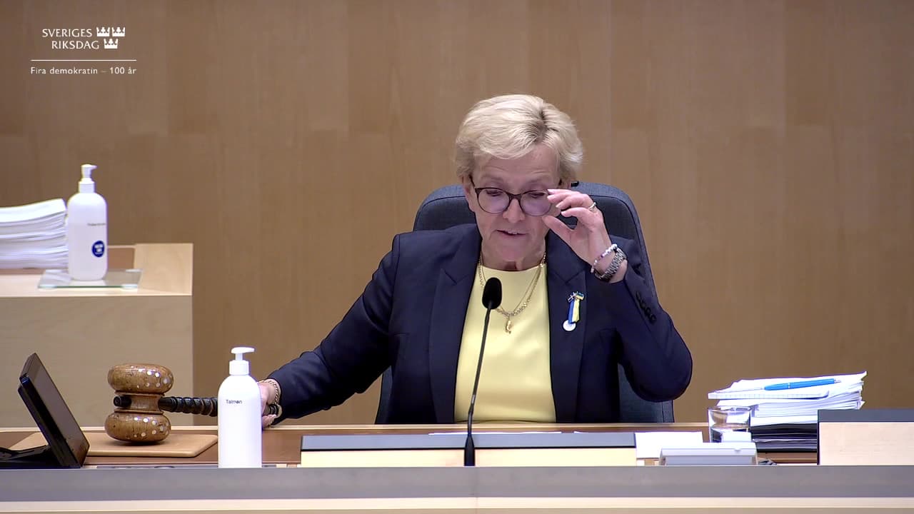 Stillbild från Beslut, Beslut
