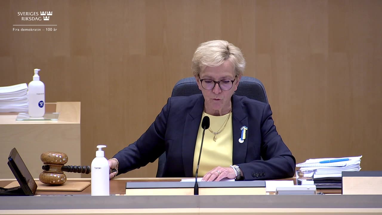 Stillbild från Beslut, Beslut