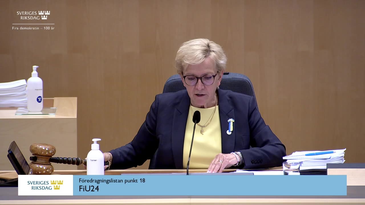 Stillbild från Beslut, Beslut