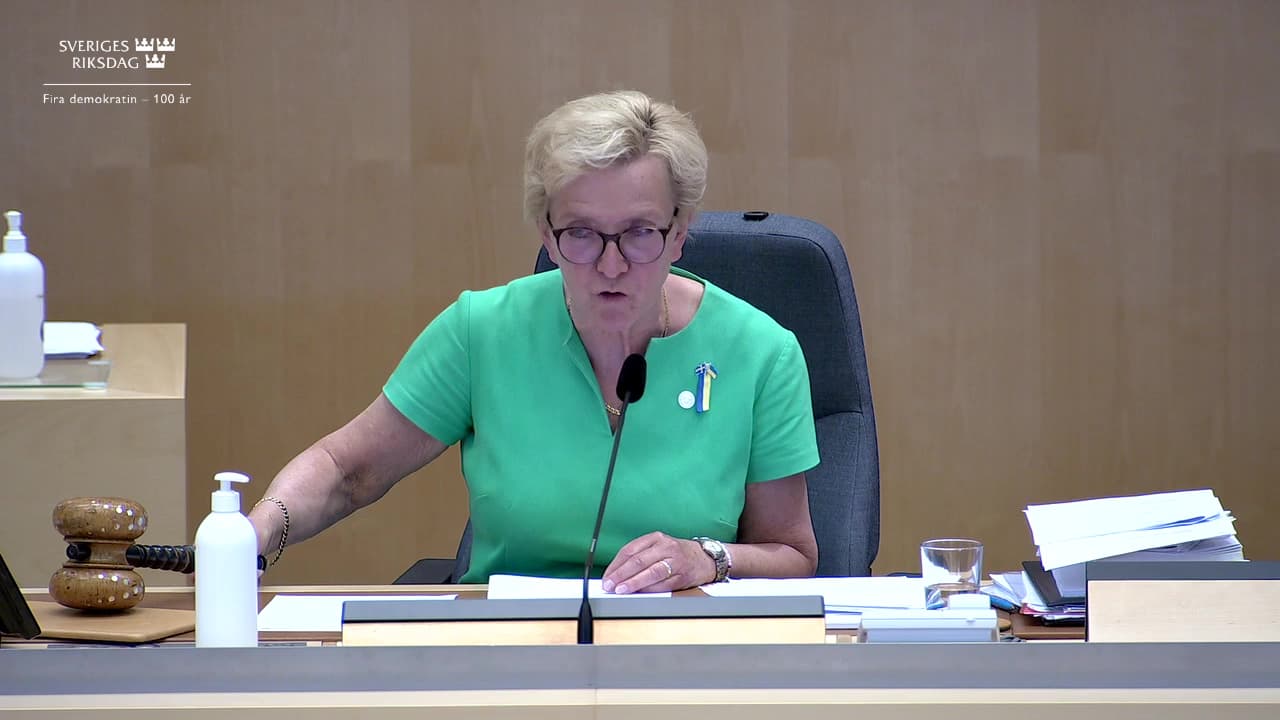 Stillbild från Beslut, Beslut