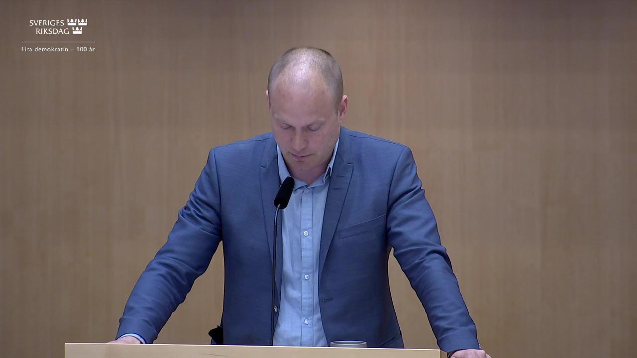 Stillbild från Debatt om förslag, En oberoende utredning av de s.k. påskupploppen