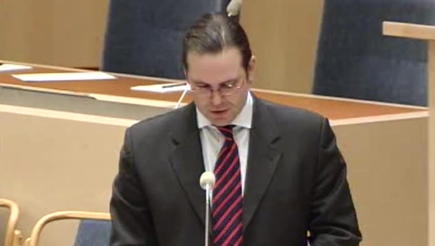 Stillbild från Interpellationsdebatt, Skattekonsekvenser av kommuners försäljning av fastigheter