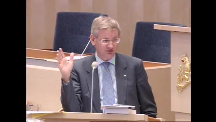 Stillbild från Interpellationsdebatt, Blivande socionomers förberedelse för yrkeslivet