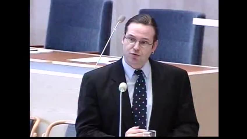 Stillbild från Interpellationsdebatt, Ofinansierade reformer
