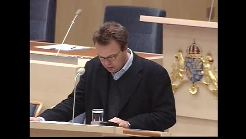 Stillbild från Interpellationsdebatt, Effekter av neddragningar i offentlig service