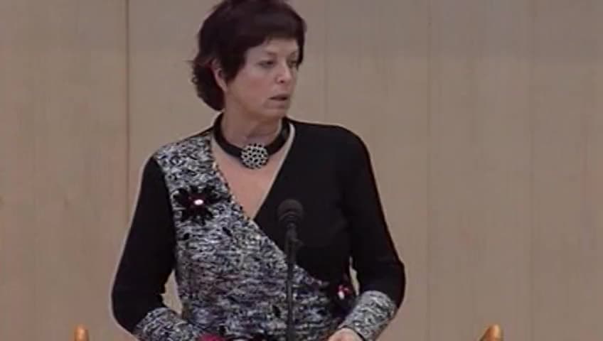 Stillbild från Debatt om förslag, Statens styrning av kommunerna (2002/03:RR21)