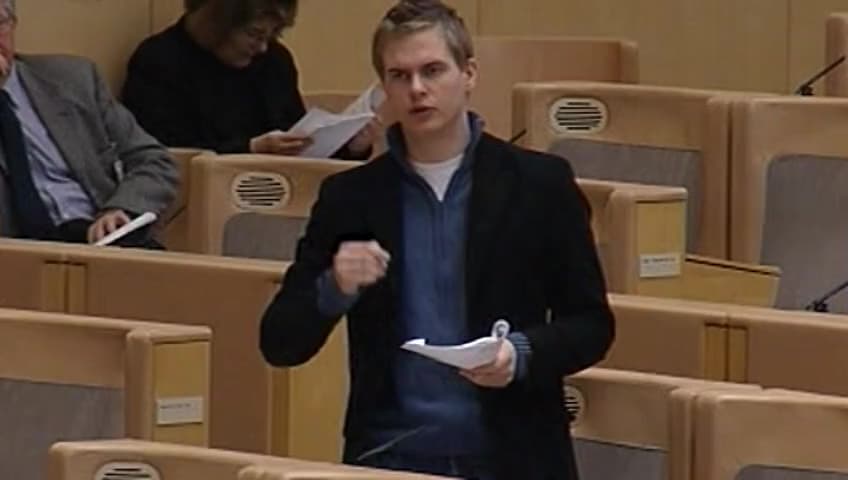 Stillbild från Debatt om förslag, Nya rösträttsregler i ECB-rådet (prop. 2003/04:52)