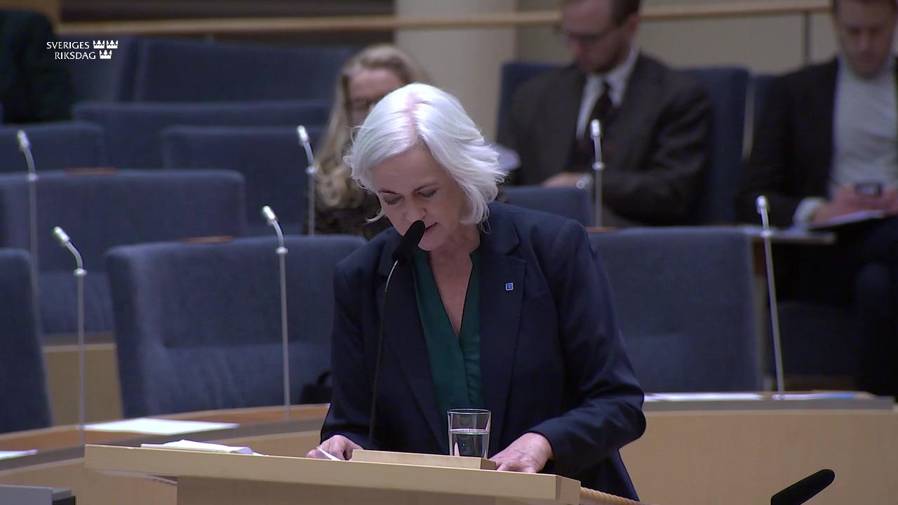 Stillbild från Interpellationsdebatt, Angelägna reformer för trans- och intersexpersoner