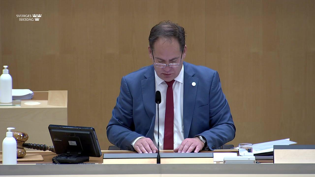 Stillbild från Debatt om förslag, Rapportering och utbyte av upplysningar om inkomster genom digitala plattformar