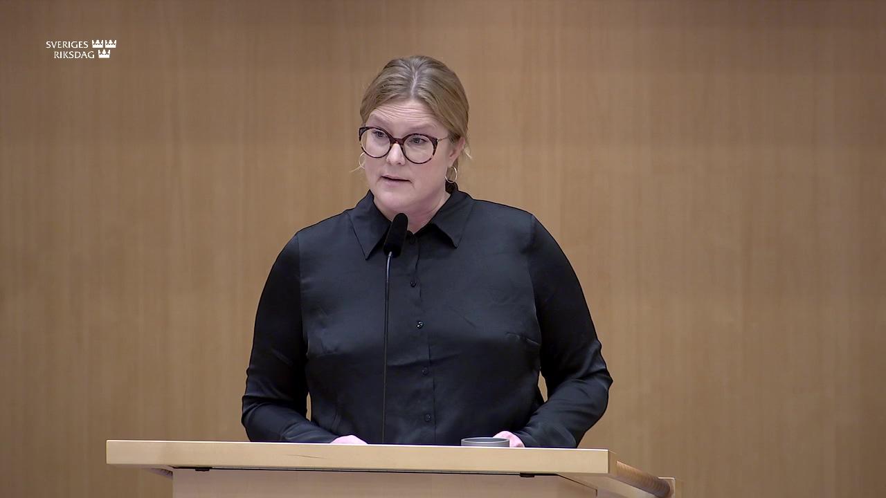 Stillbild från Debatt om förslag, Riksrevisionens rapport om digitala läkarbesök och hyrläkare i sjukskrivningsprocessen