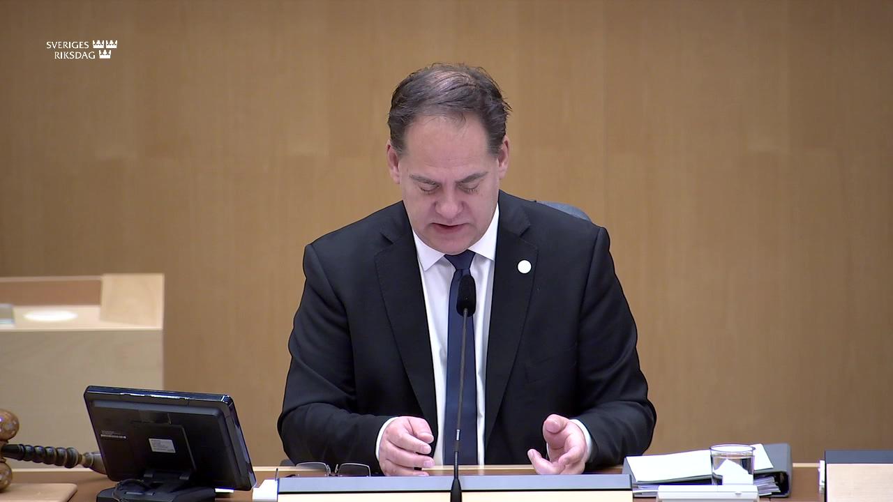 Stillbild från Debatt om förslag, Ändrade konkurrensregler för vertikala avtal