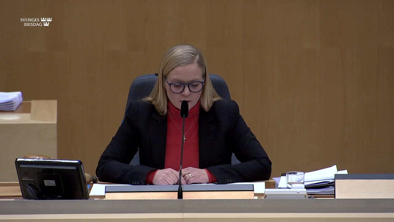 Stillbild från Beslut, Beslut