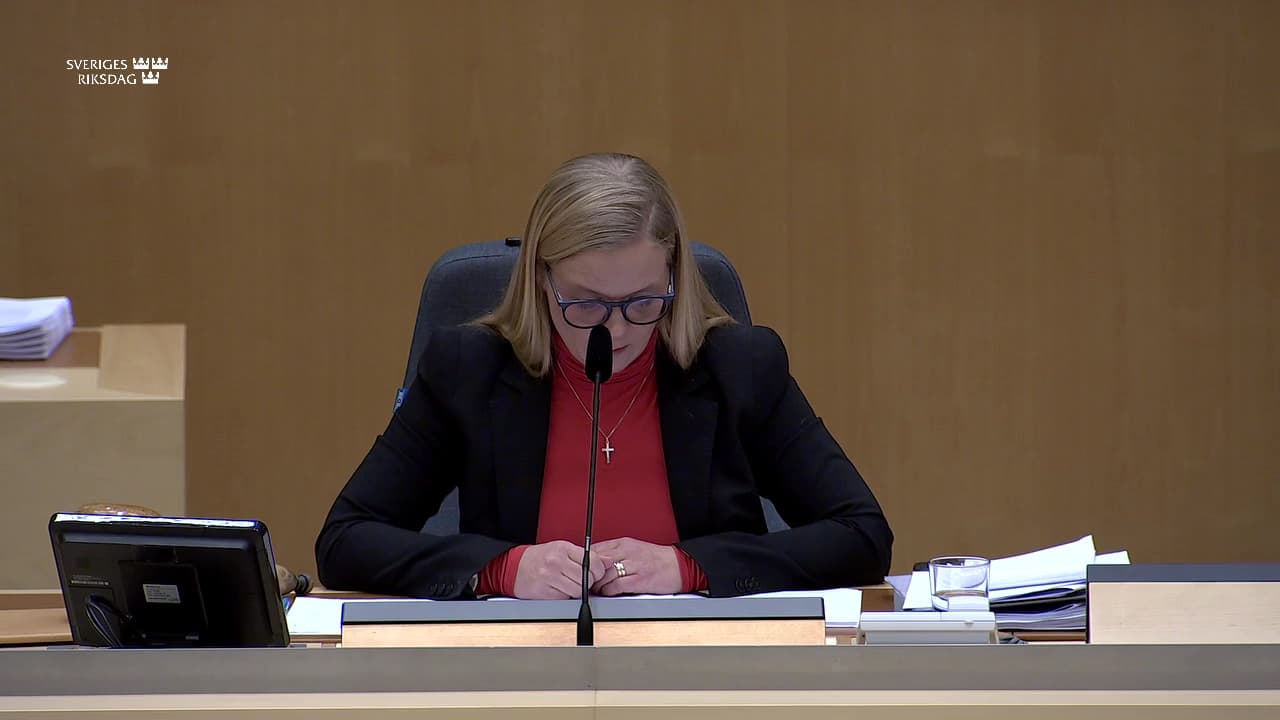 Stillbild från Beslut, Beslut