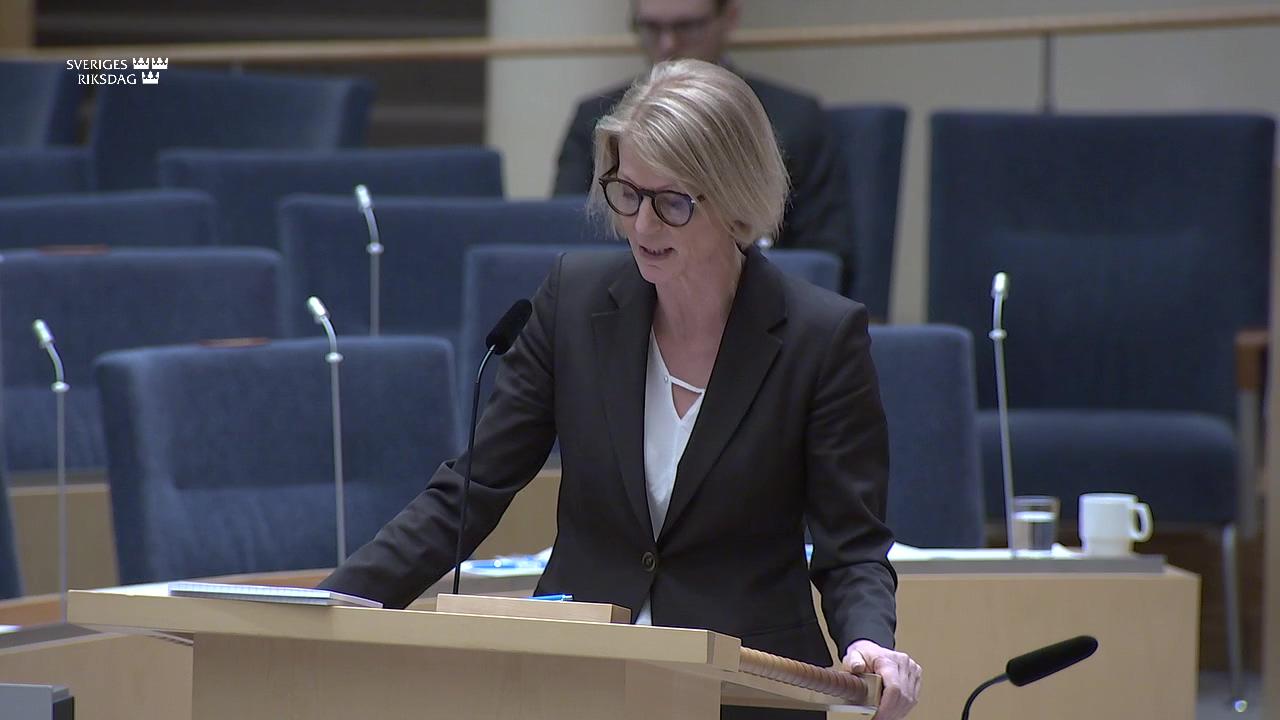 Stillbild från Interpellationsdebatt, Höjd moms på reparationer