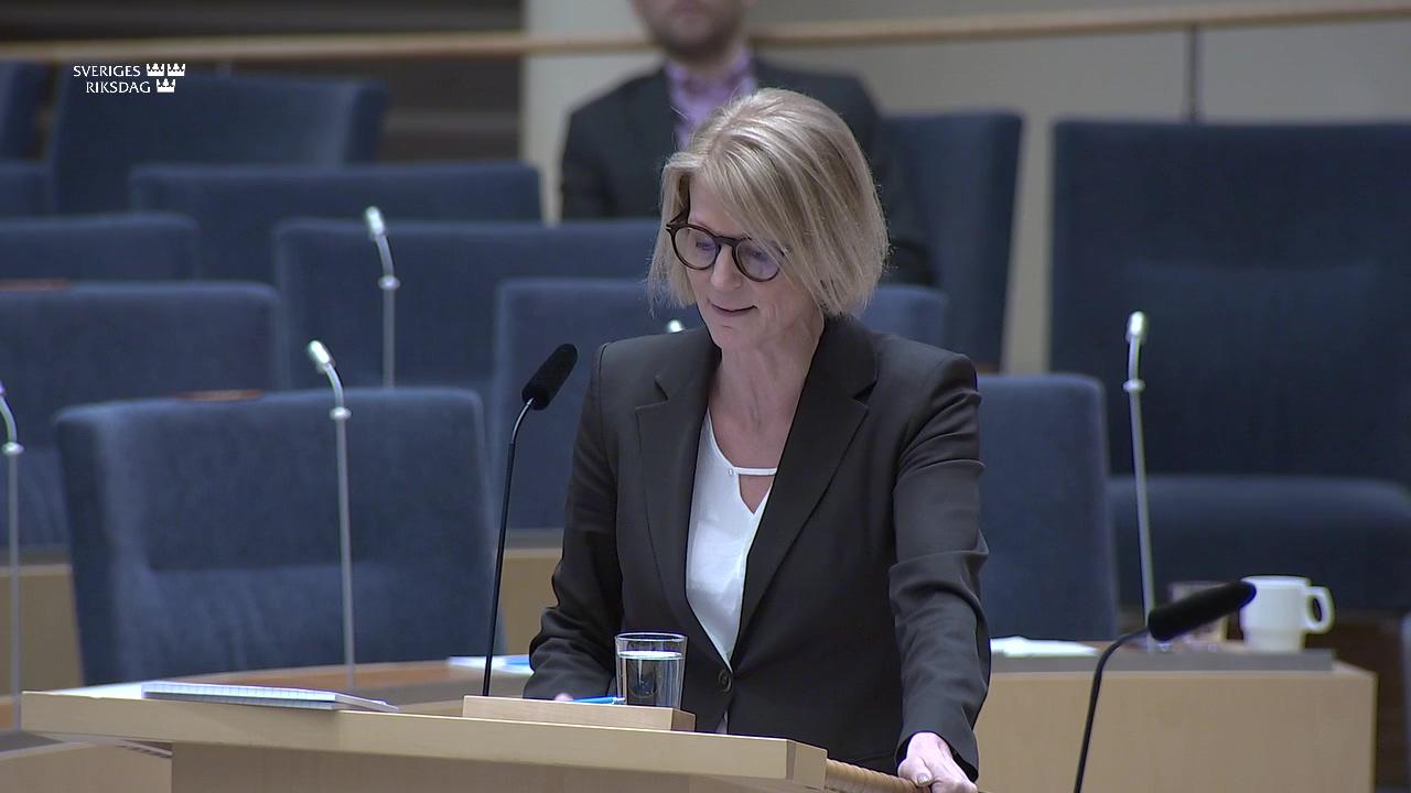 Stillbild från Interpellationsdebatt, Skiktgränsen för statlig inkomstskatt