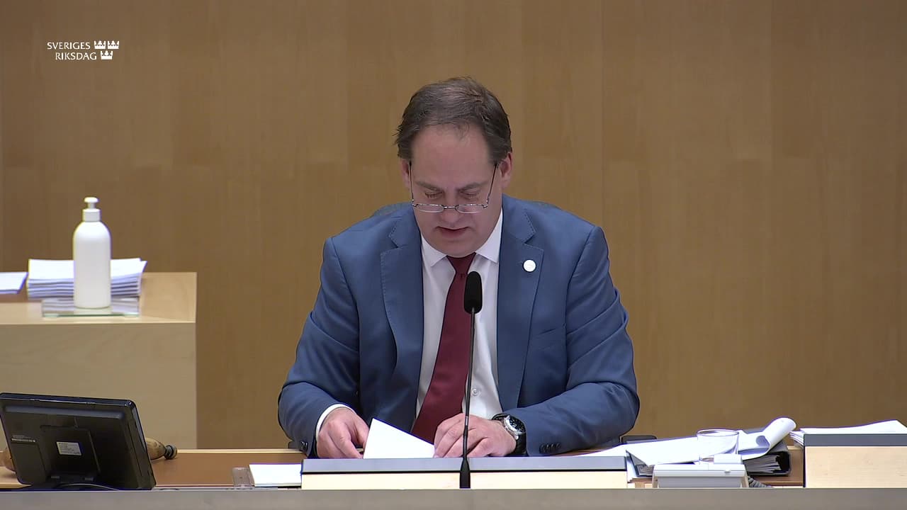 Stillbild från Beslut, Beslut: Förslag till rådets direktiv om ändring av direktiv 2011/16/EU om administrativt samarbete i fråga om beskattning