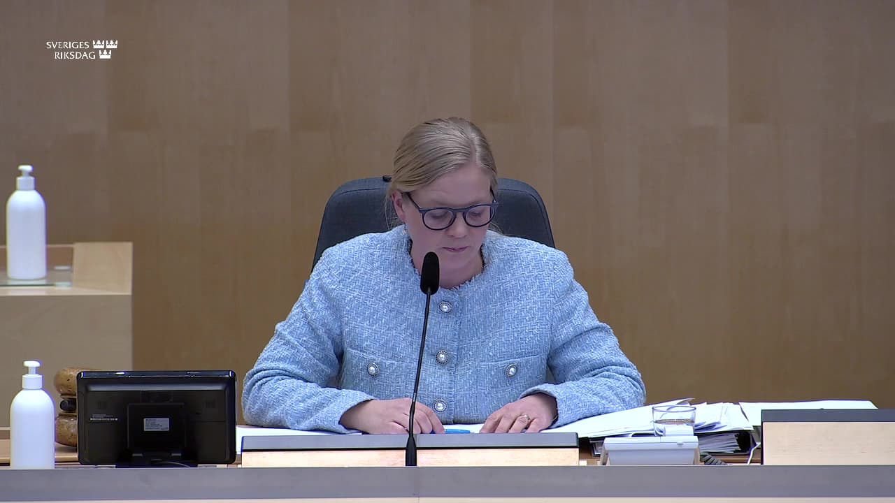 Stillbild från Beslut, Beslut: Ny mervärdesskattelag