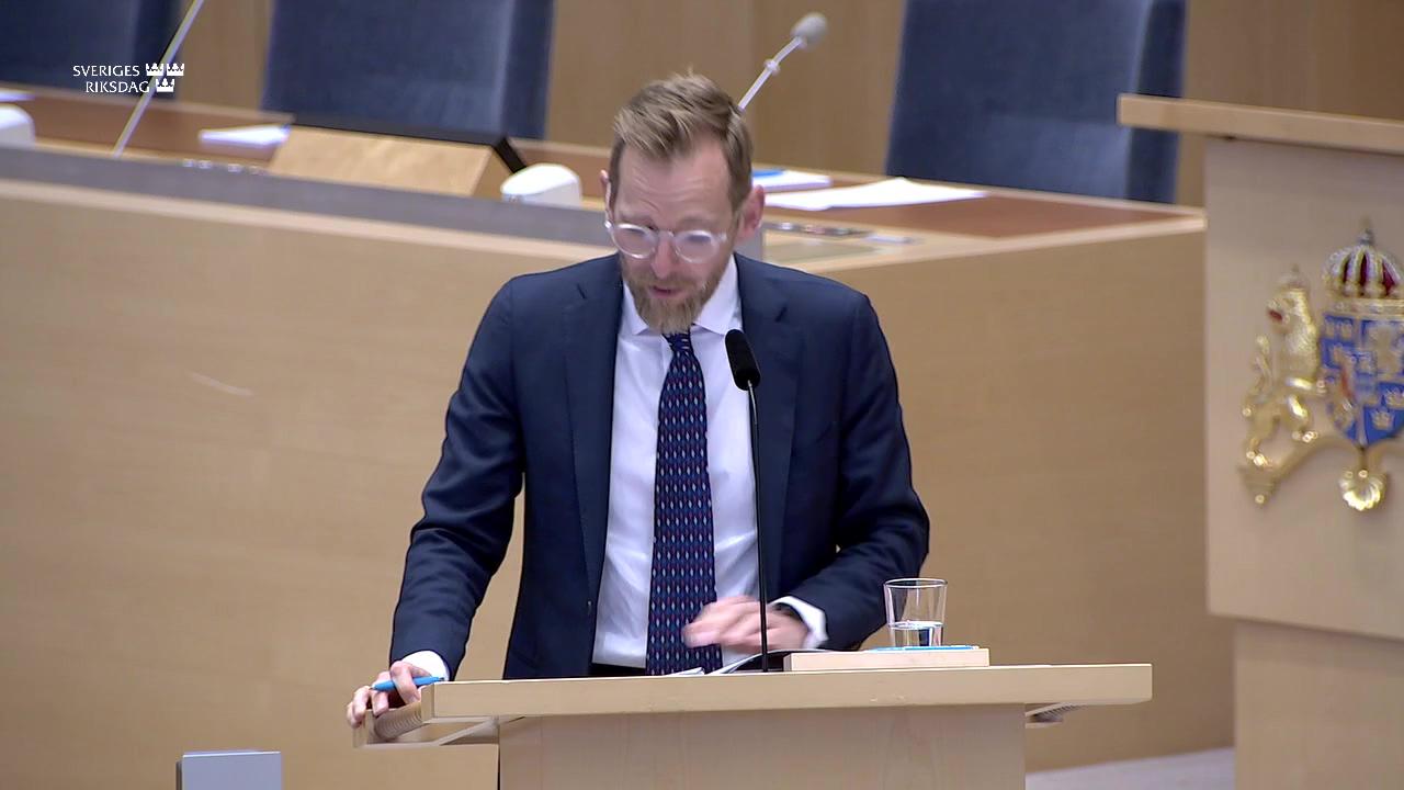 Stillbild från Interpellationsdebatt, Samhällets kostnader för införande av gårdsförsäljning