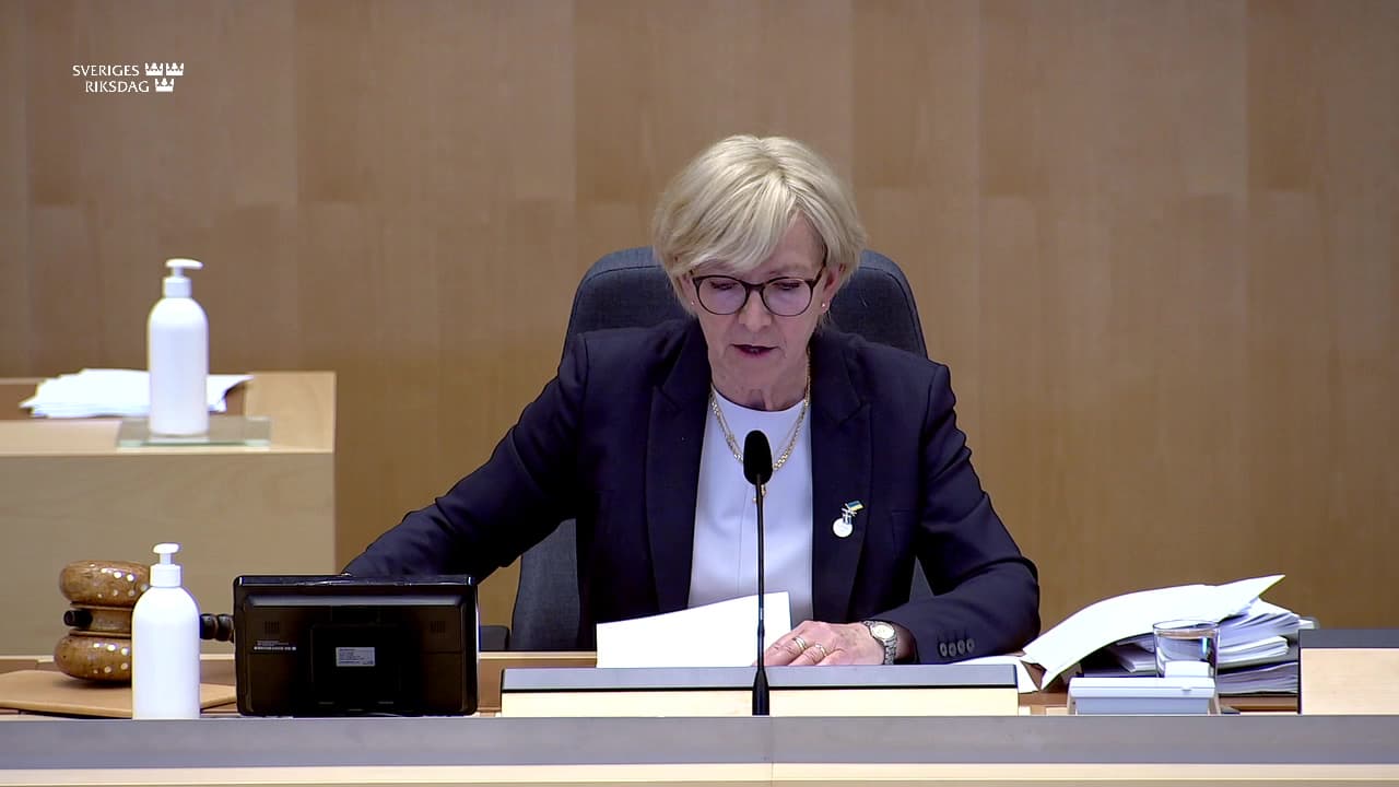 Stillbild från Beslut, Beslut: En ny lag om ordningsvakter