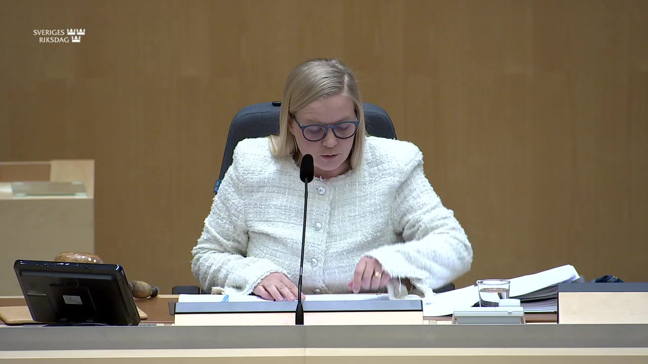Stillbild från Beslut, Beslut: Fortsatt giltighet av lagen om vissa register för forskning om vad arv och miljö betyder för människors hälsa