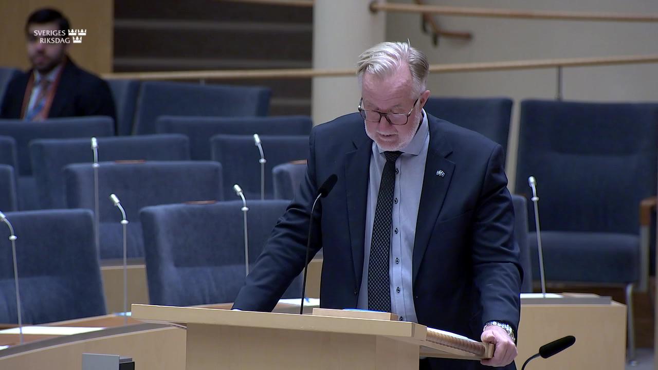 Stillbild från Interpellationsdebatt, Plan för att möta ökade varsel och stigande arbetslöshet