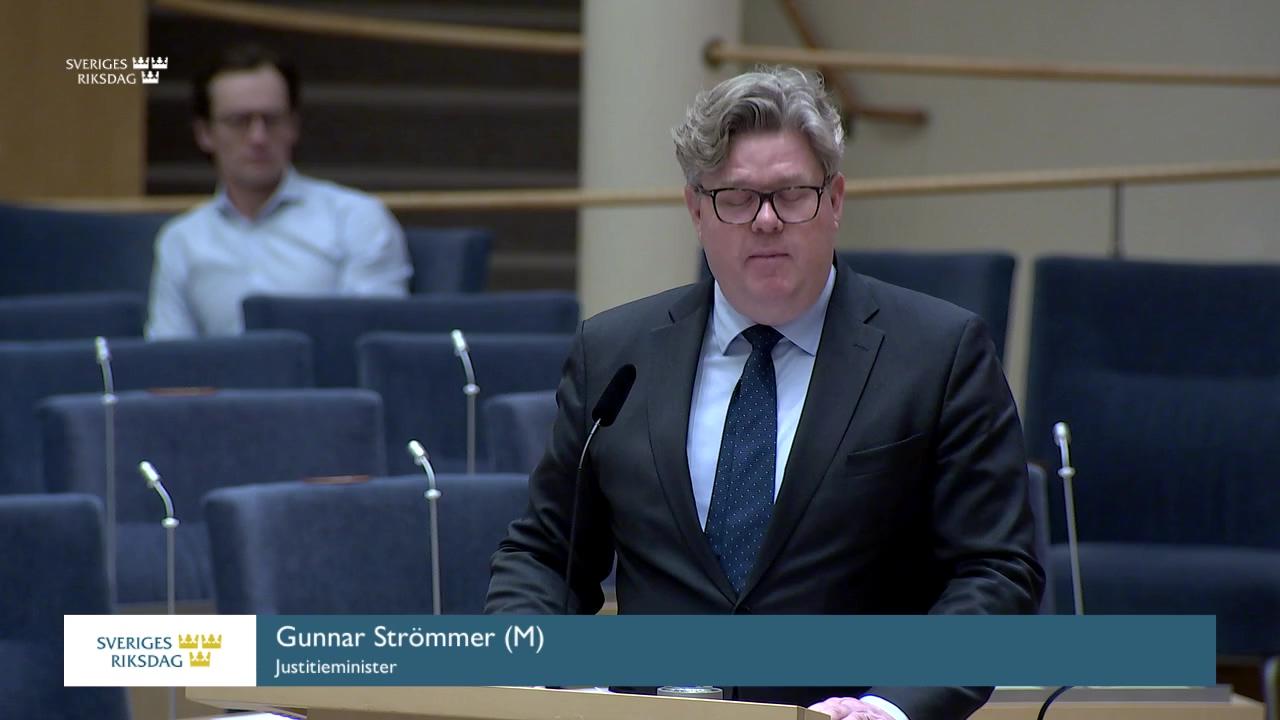 Stillbild från Interpellationsdebatt, Anonyma vittnen