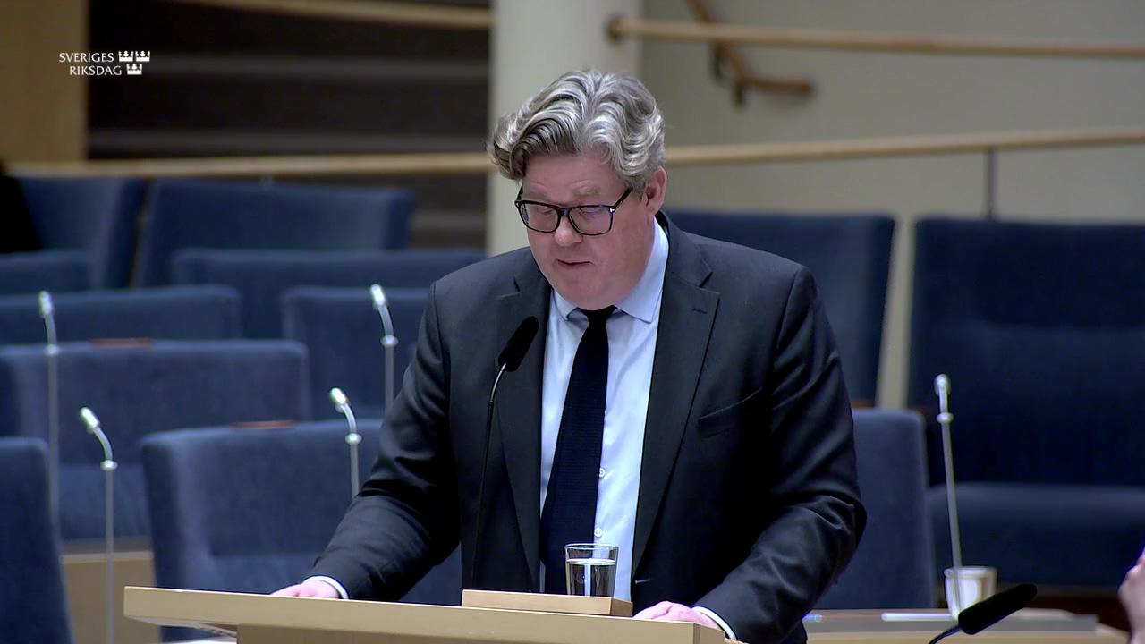 Stillbild från Interpellationsdebatt, Att göra svenska medborgare statslösa
