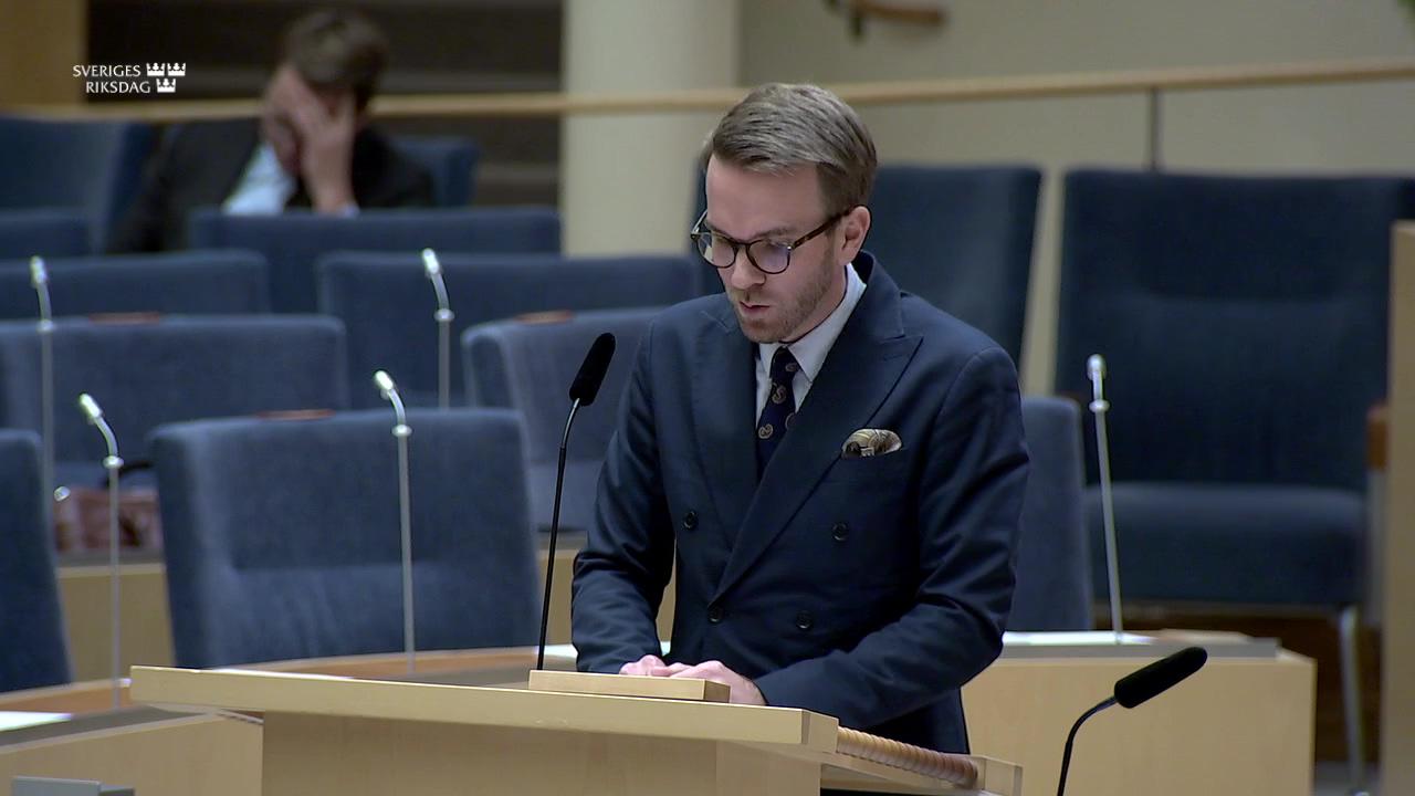 Stillbild från Interpellationsdebatt, Åtgärder för att öka byggandet och rädda träindustrin