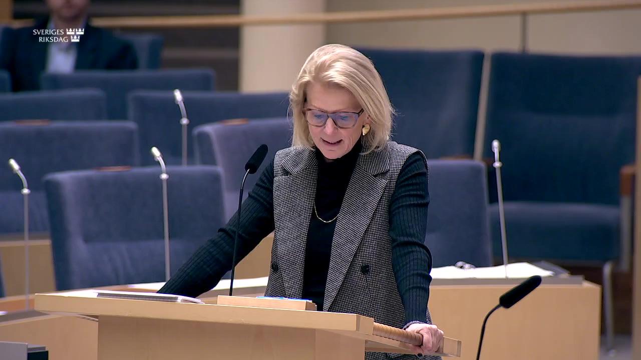 Stillbild från Interpellationsdebatt, Batterier med grönt avdrag för stabilisering av elnätet