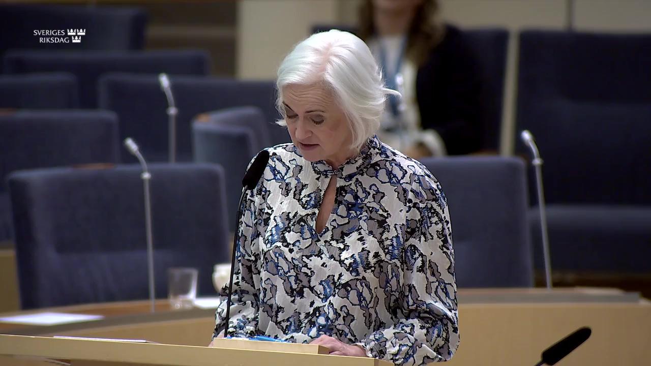 Stillbild från Interpellationsdebatt, Krisåtgärder för sjukvården