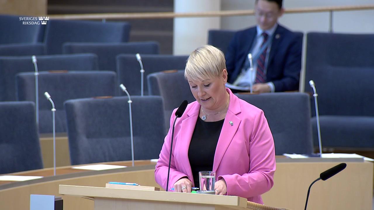 Stillbild från Interpellationsdebatt, Förändringar i arbetsskadeförsäkringen