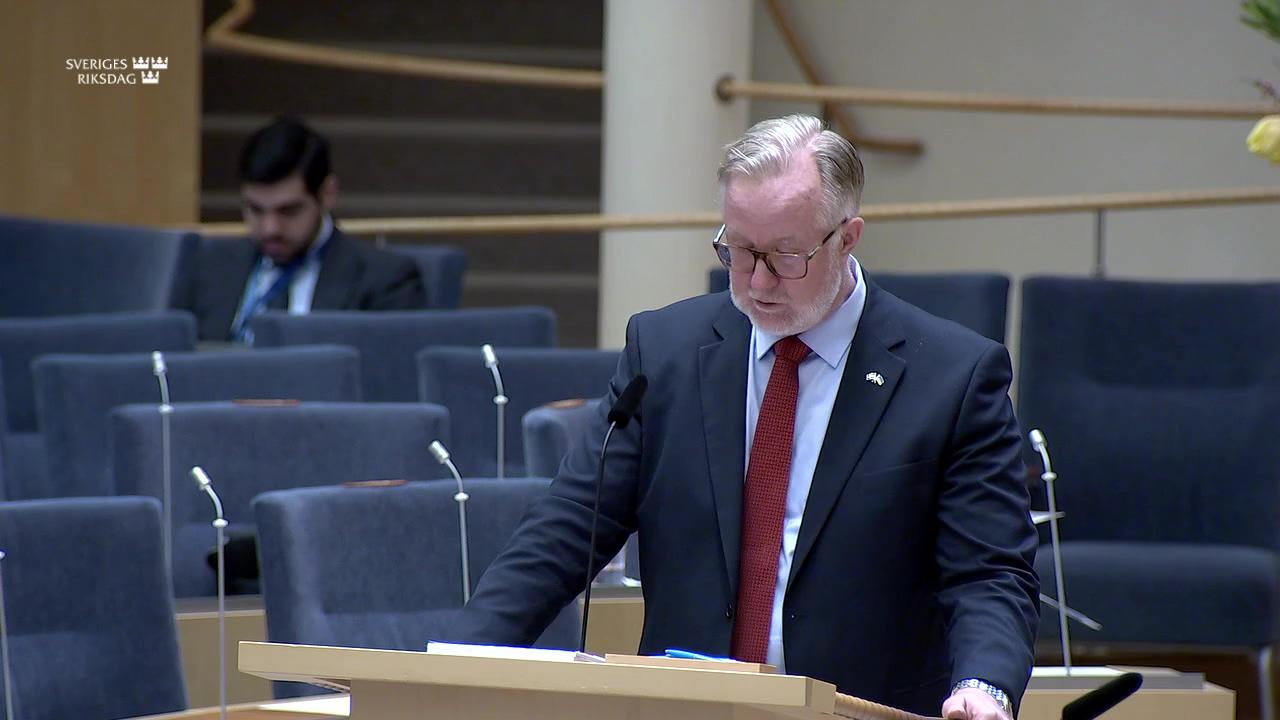 Stillbild från Interpellationsdebatt, Arbetsmarknadsutbildningars betydelse för kompetensförsörjning till bristyrken